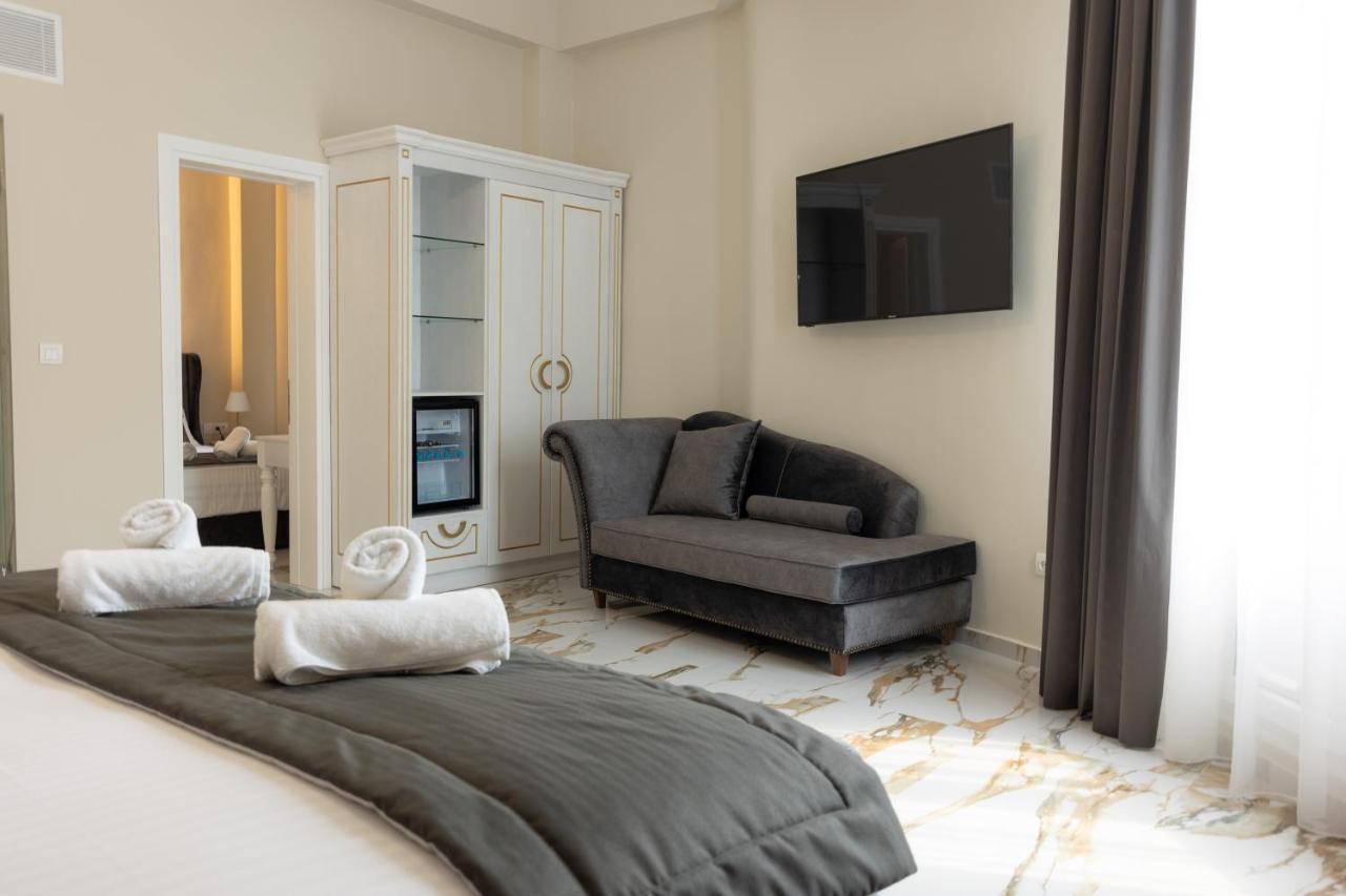 Modern Revival Luxury Hotel Thessaloniki Exterior photo