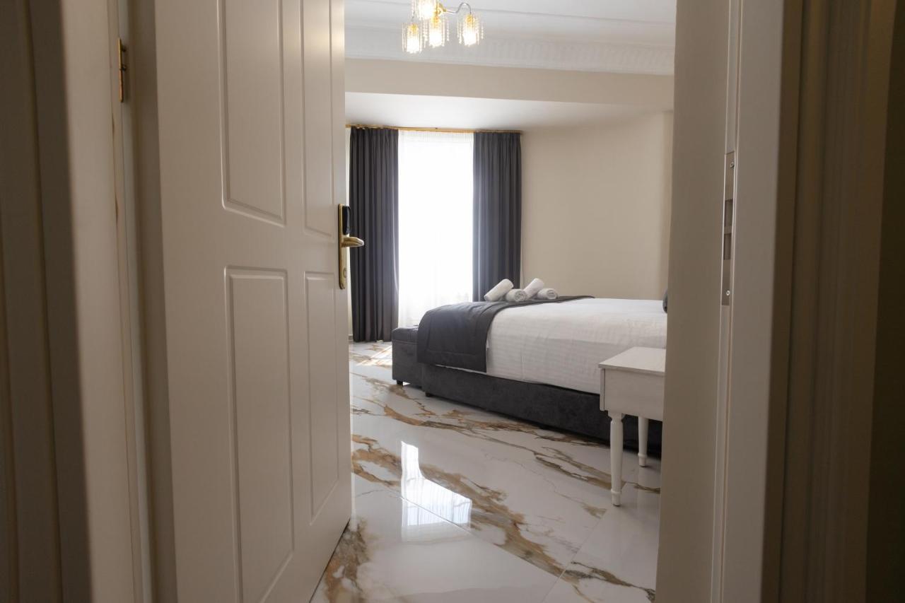 Modern Revival Luxury Hotel Thessaloniki Exterior photo